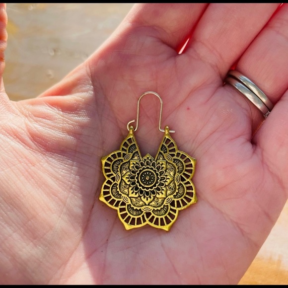 Mandala Earrings - Picture 6 of 6